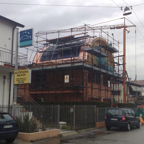 IMPERMEABILIZZAZIONE CON TEGOLE CANADESI IN RAME